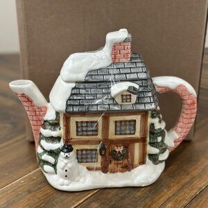 Charming Holiday Teapot with Snowman - White and Brown